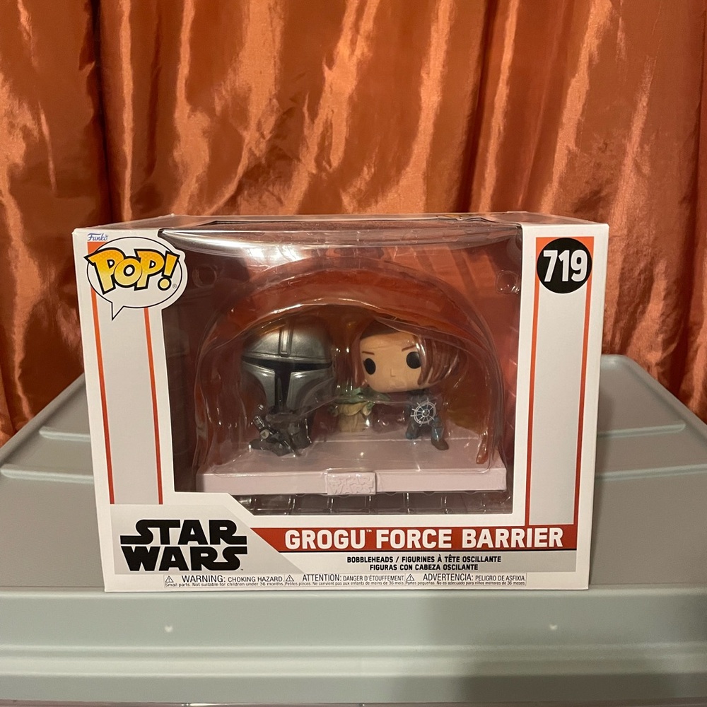 Star Wars Grogu with Force Barrier - Madalorian S3 Funko Pop Deluxe.